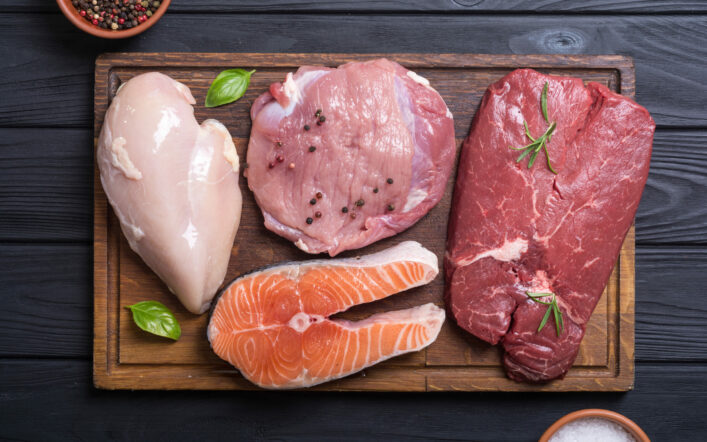 Techniques indispensables pour saisir une viande comme un pro : conseils et erreurs à éviter