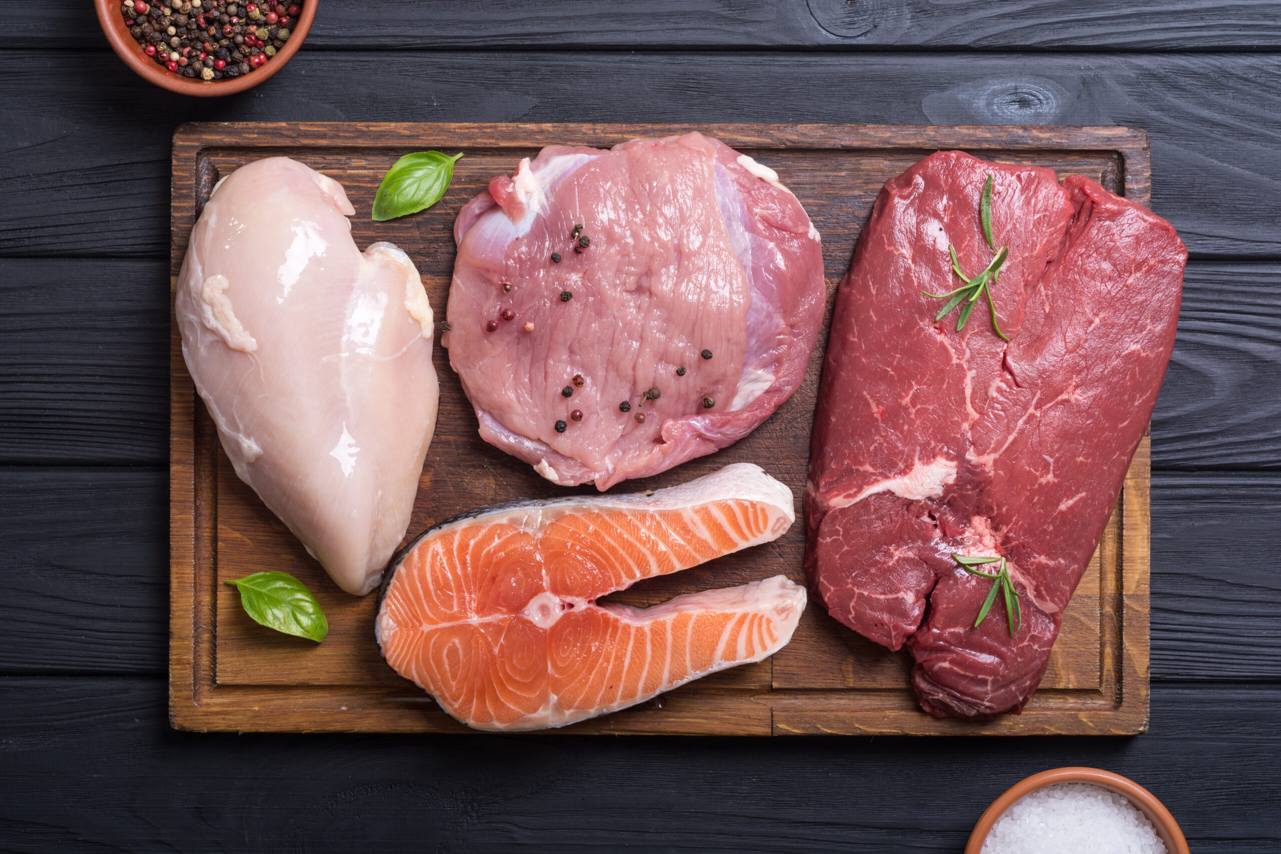 Techniques indispensables pour saisir une viande comme un pro : conseils et erreurs à éviter